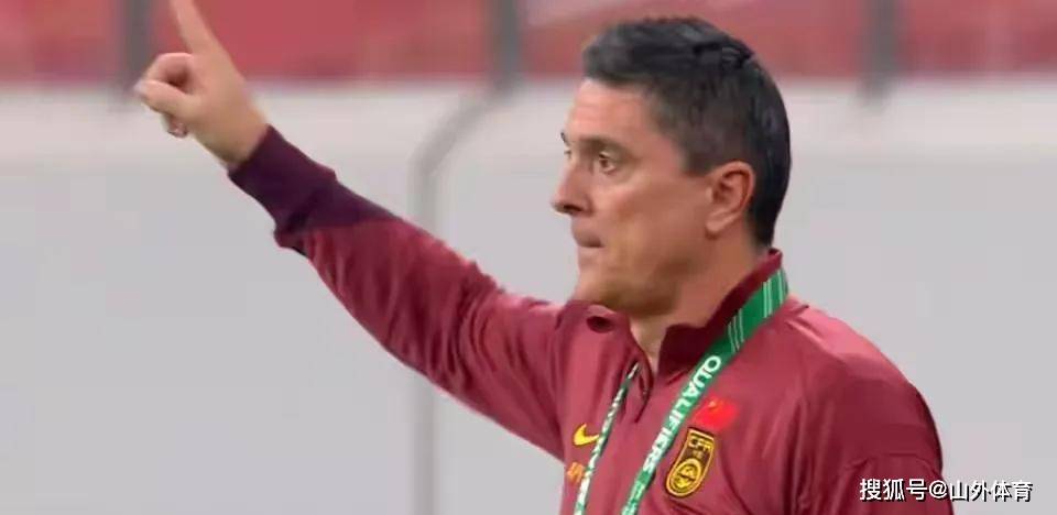 LEYU体育赛事直播关于萨拉赫遭遇五连败，澳大利亚队教练面临压力！的信息