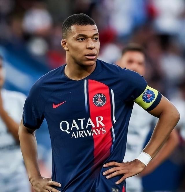 乐鱼体育投注平台姆巴佩在切尔西比赛中高光表现，关键助攻引发热议！的简单介绍